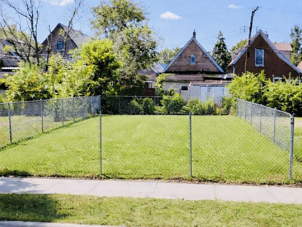 1330 S Oakley Avenue, Chicago, 60608