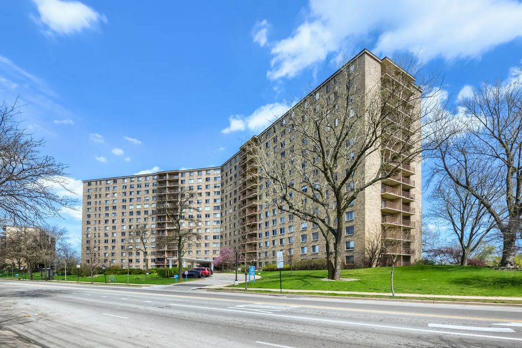 6833 N Kedzie Avenue 1516, Chicago