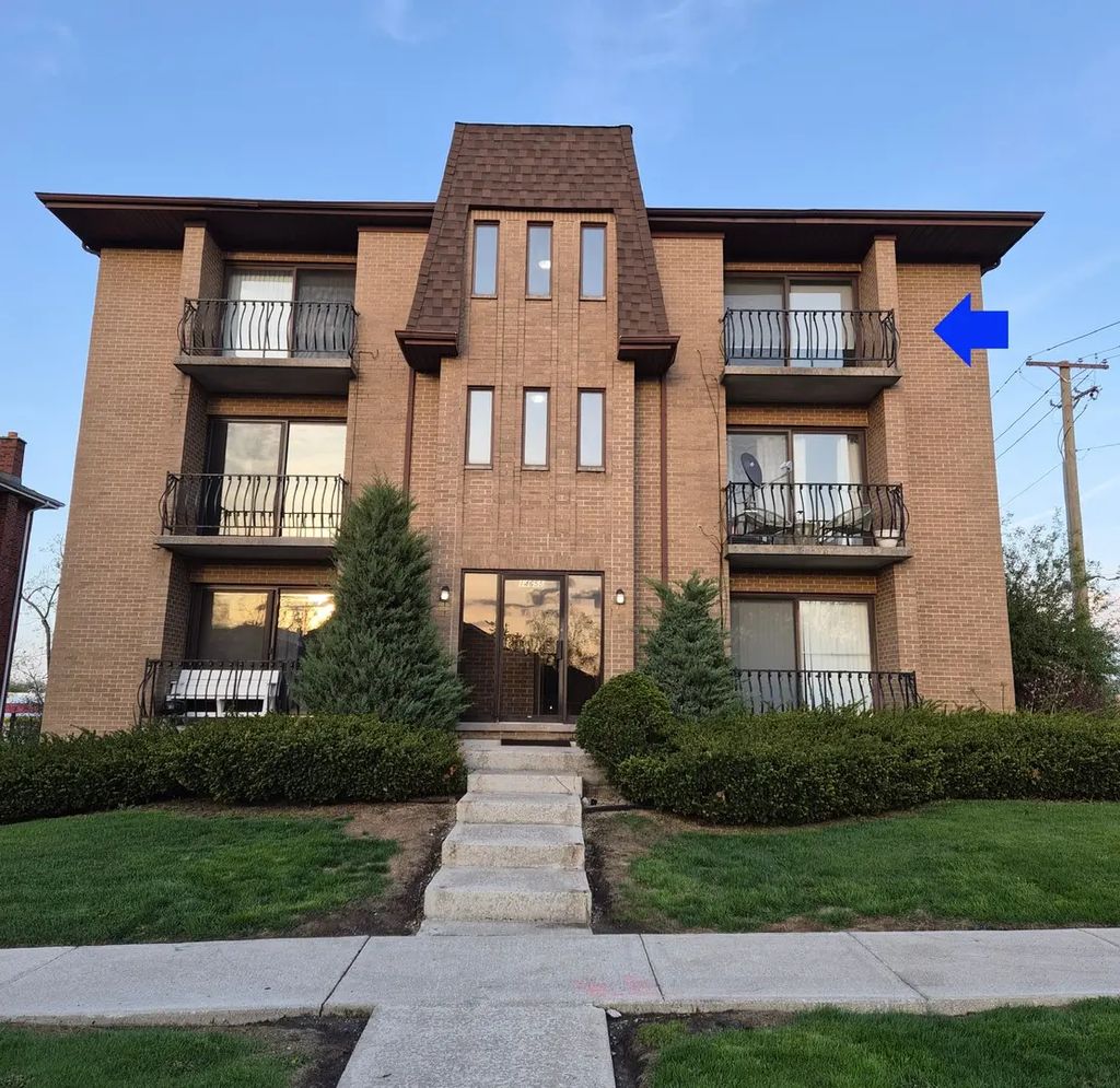 14655 Lamon Avenue 3s, Midlothian