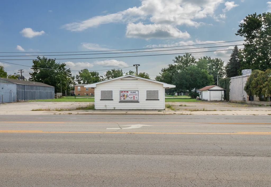 420 E South Street, Plano