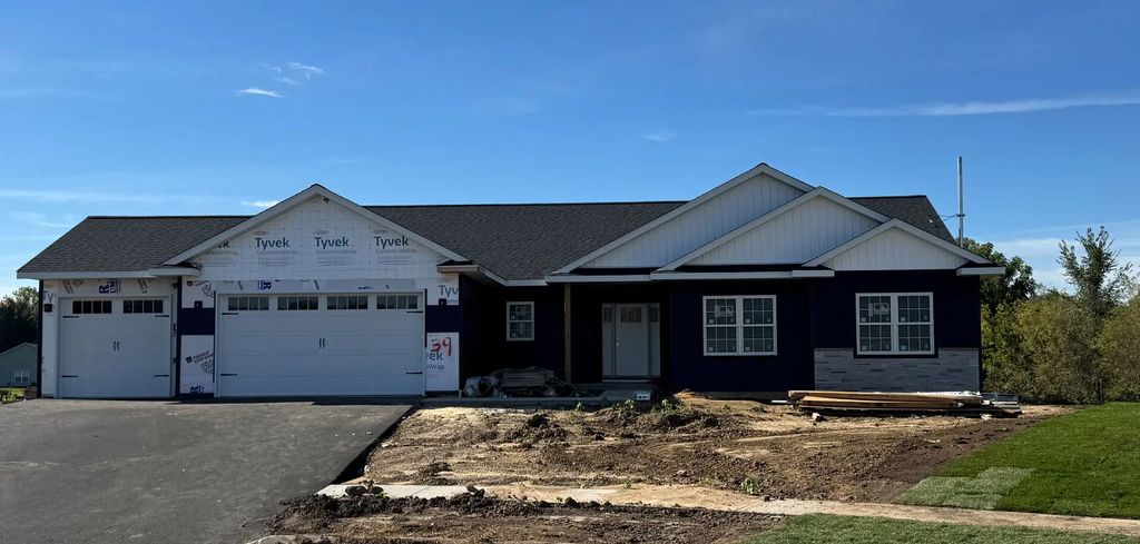 514 Creekside Circle, Byron