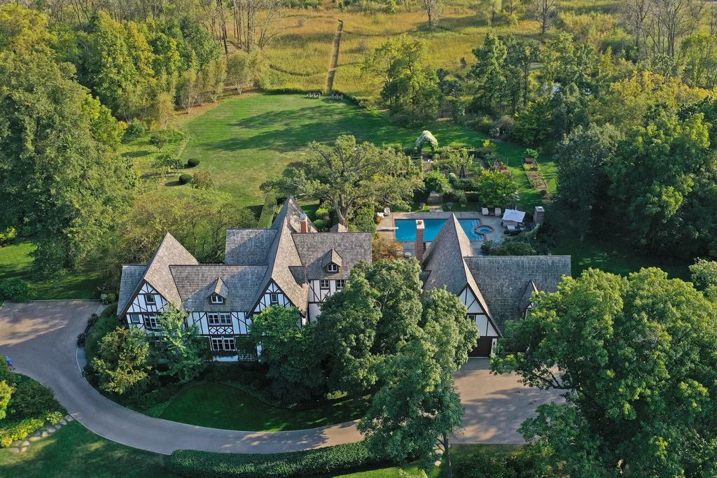 499 W Old Mill Road, Lake Forest, 60045