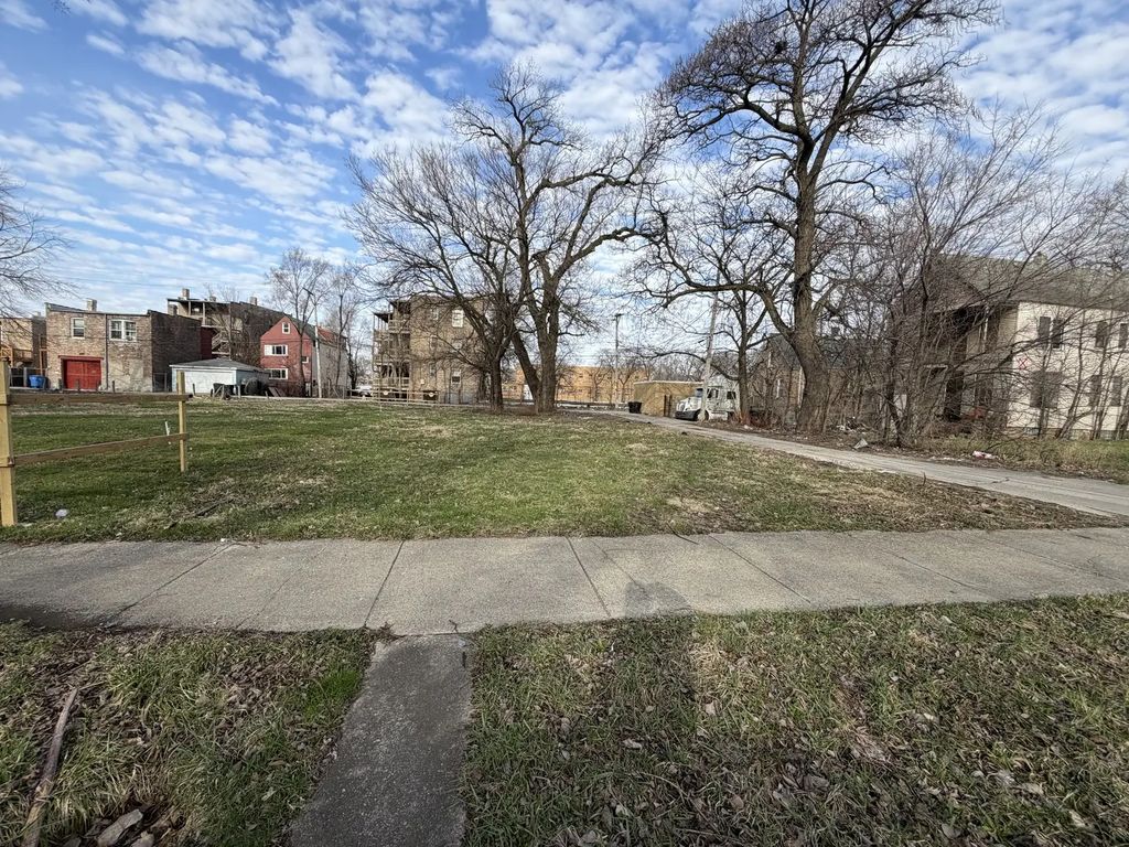6112 S May Street, Chicago