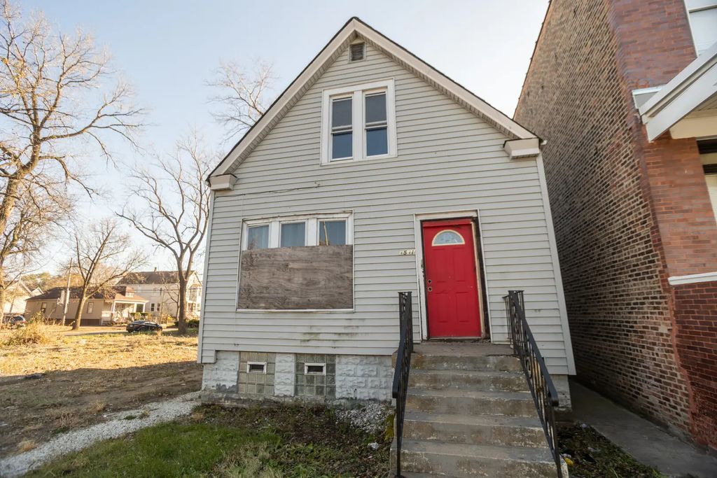 1541 W Marquette Road, Chicago, 60636