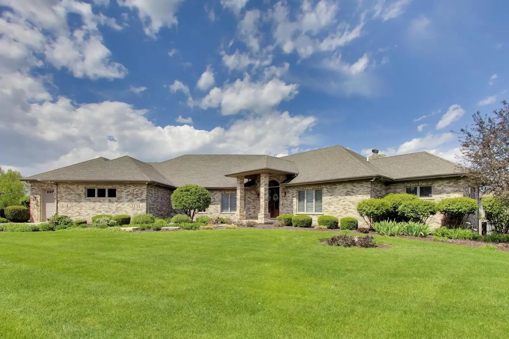 25860 Prairie Hill Lane, Plainfield
