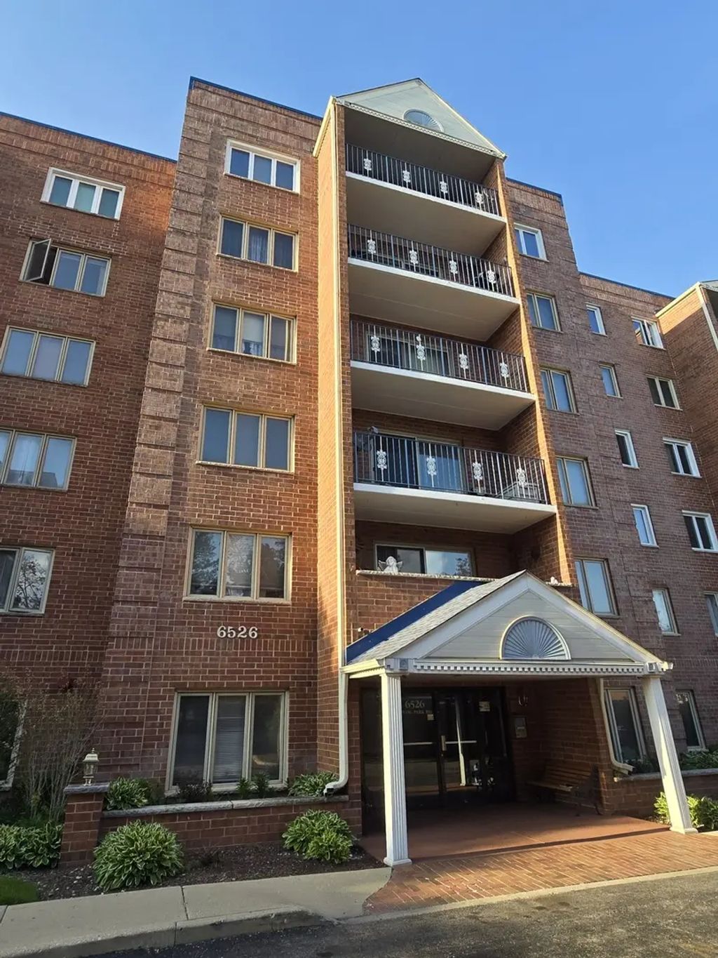 6526 W Irving Park Road 505, Chicago
