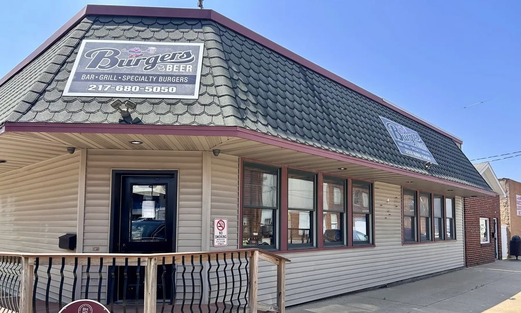 109 W 8th Street, Gibson City