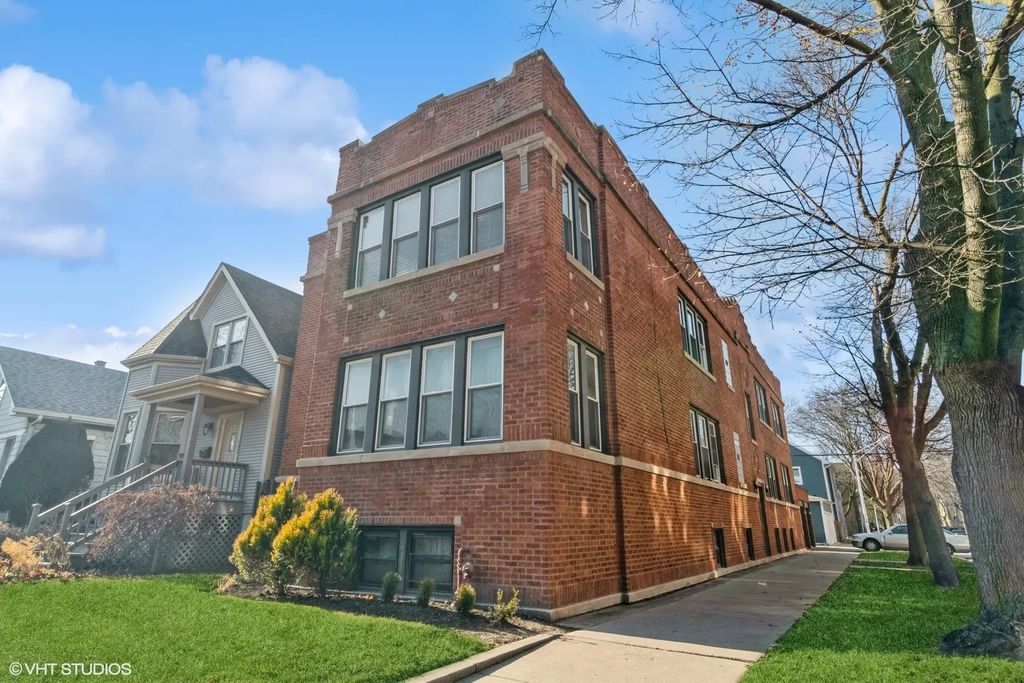 3601 W Cullom Avenue 1e, Chicago