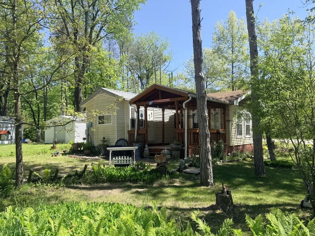 15-94 Woodhaven Lakes, Sublette