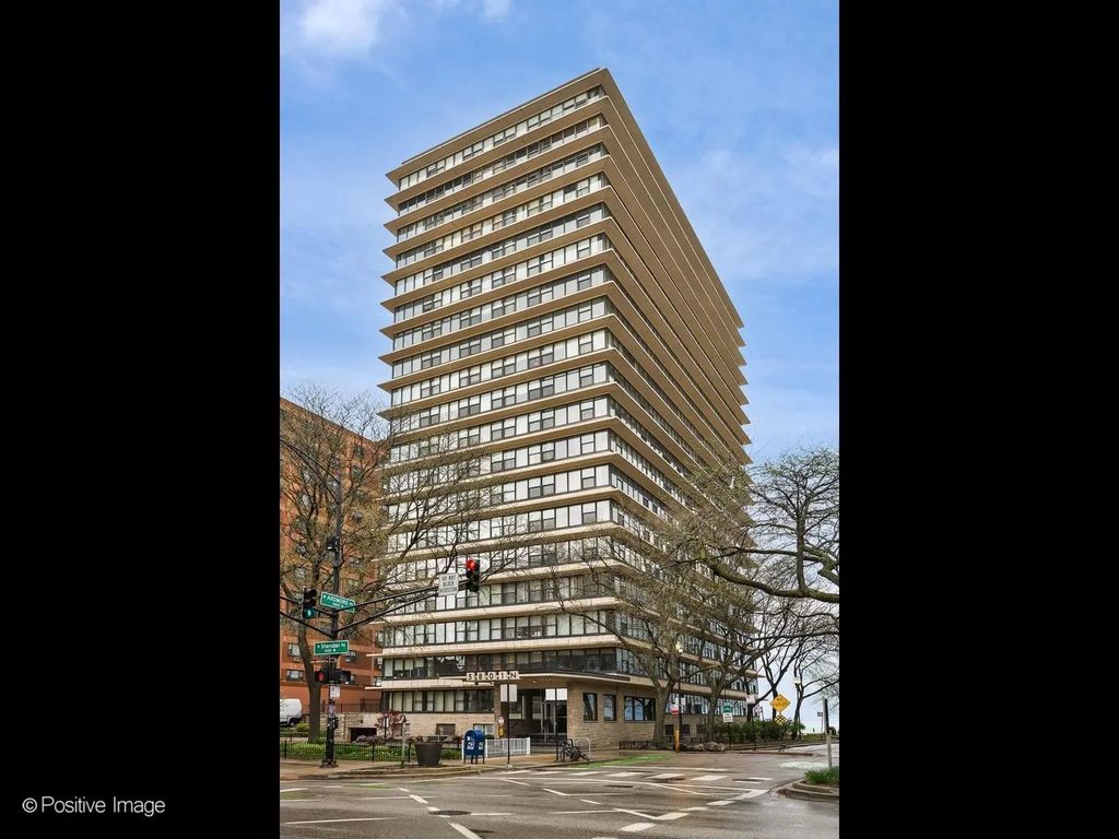 5801 N Sheridan Road 16b, Chicago