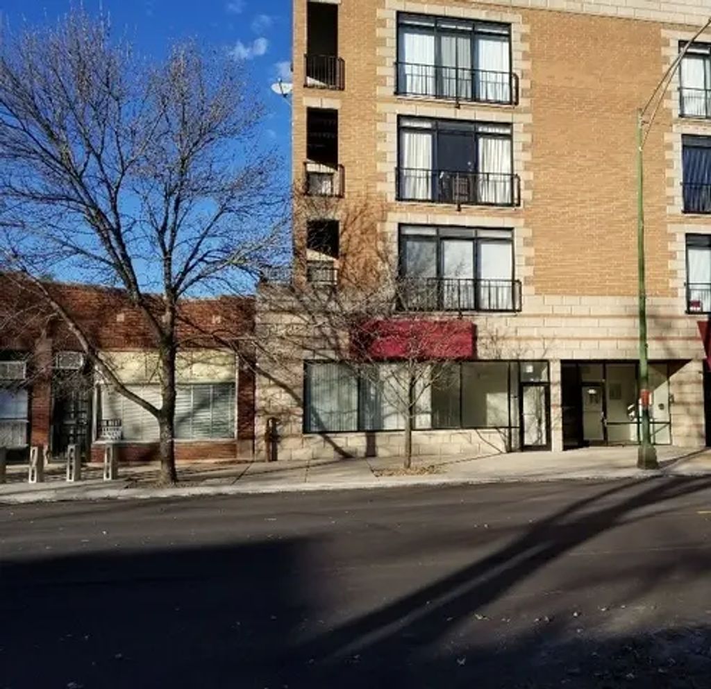 2306 W Touhy Avenue, Chicago