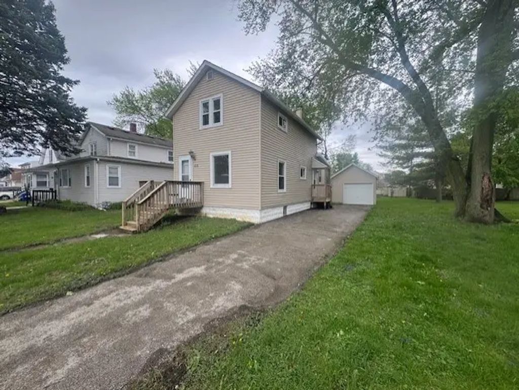 838 Spruce Street, Aurora