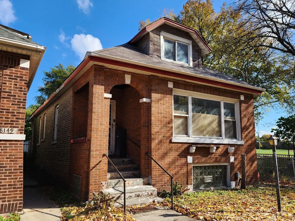 8153 S Stewart Avenue, Chicago, 60620