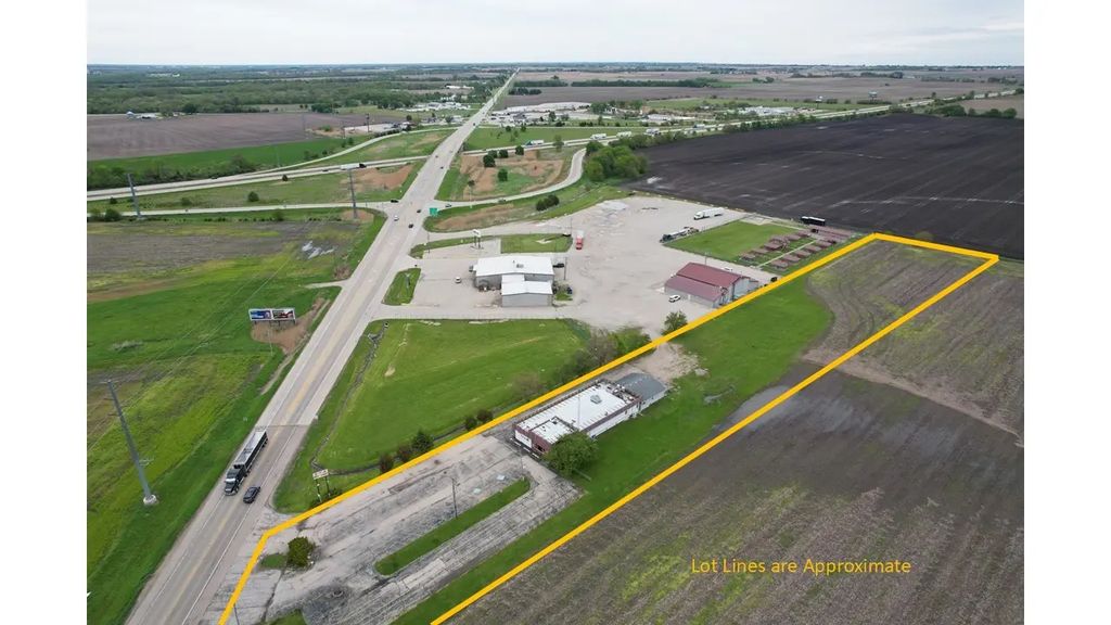 3038 N State Route 71 Highway, Ottawa