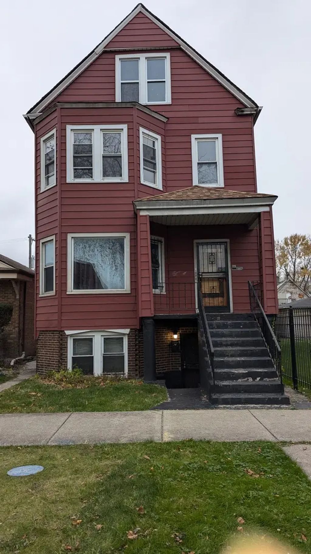8112 S Exchange Avenue, Chicago
