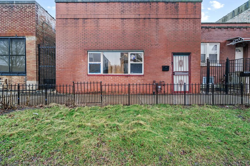 4303 W Cortez Street, Chicago, 60651