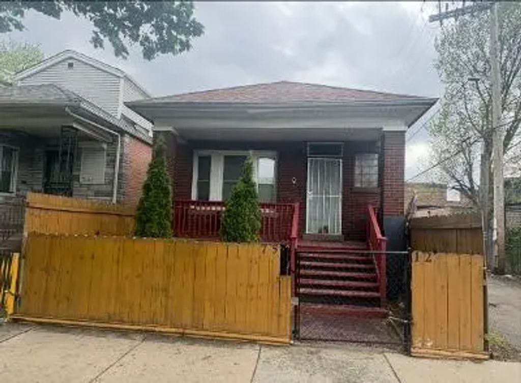 7512 S Saint Lawrence Avenue, Chicago, 60619