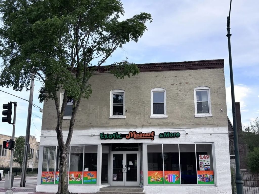 266 E Cass Street, Joliet