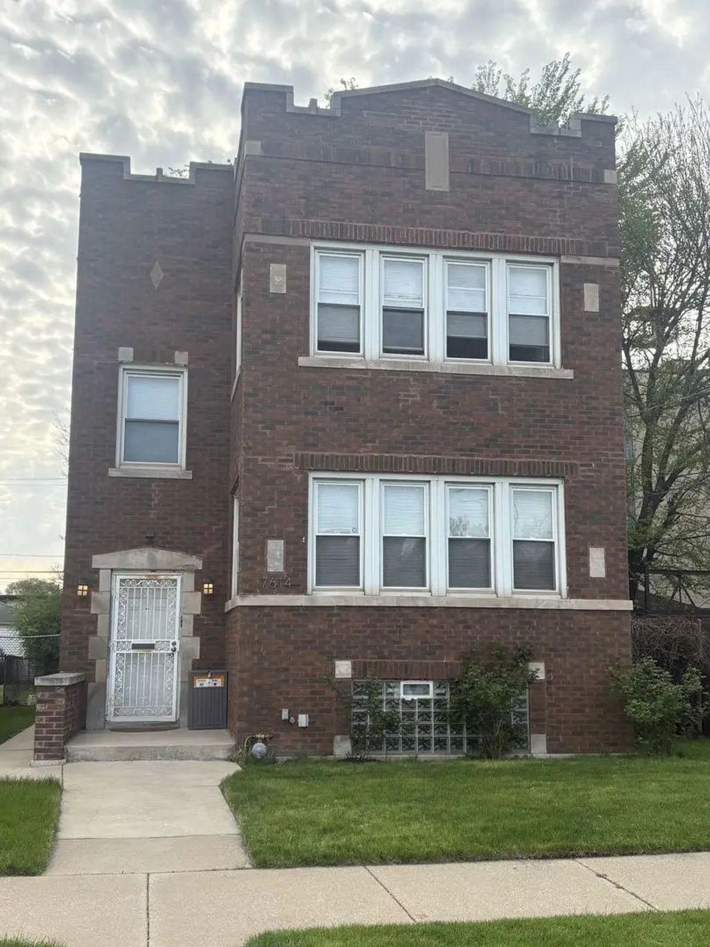 7614 S Harvard Avenue, Chicago