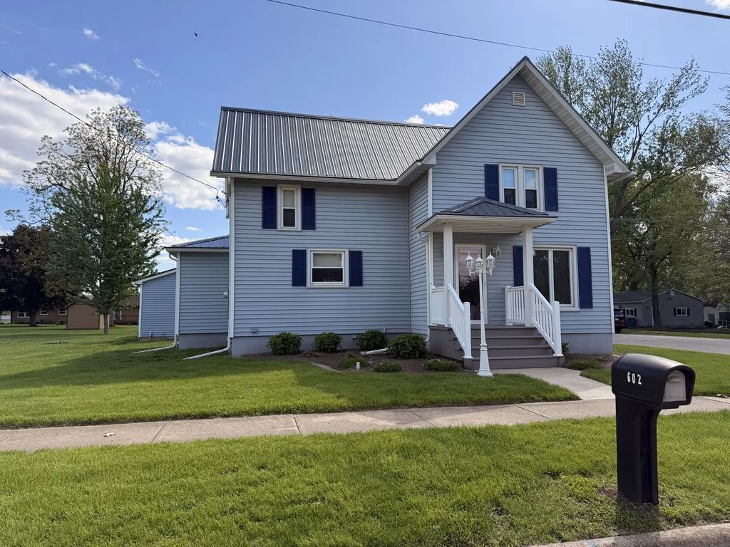 602 E High Street, Hennepin