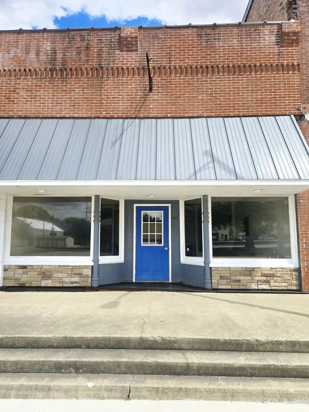 427 S Main Street, Clifton