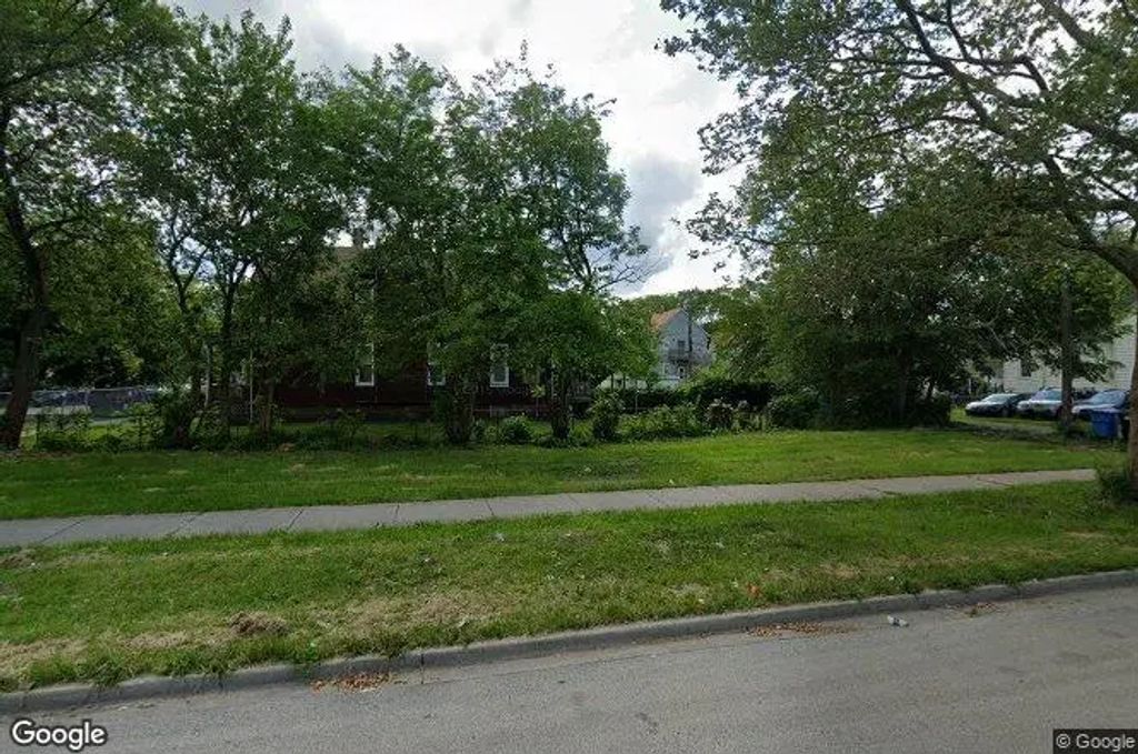7548 S Dorchester Avenue, Chicago