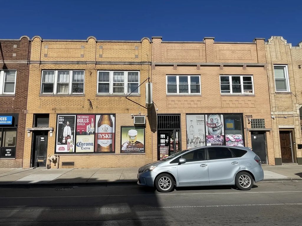 3012 N Laramie Avenue, Chicago, 60641