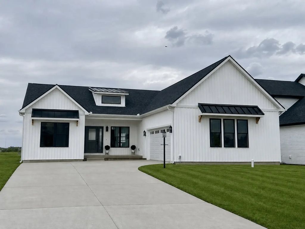 3914 Jade Drive, Champaign