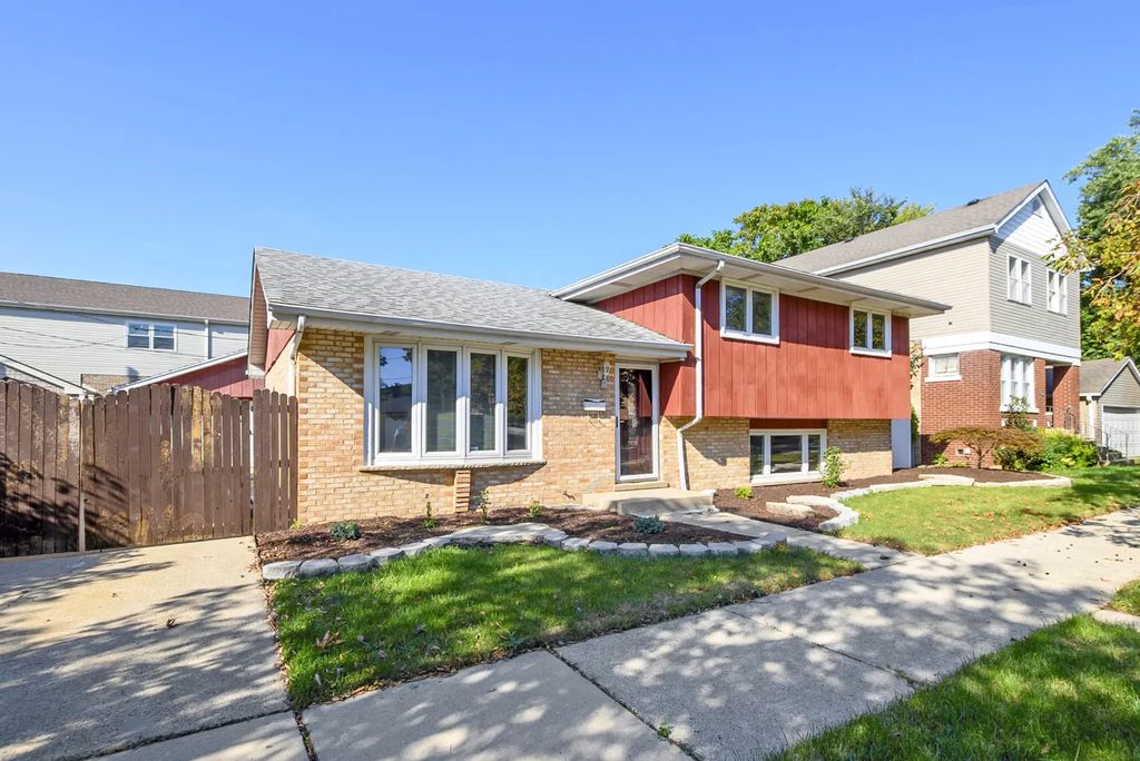 3008 W 110th Place, Chicago