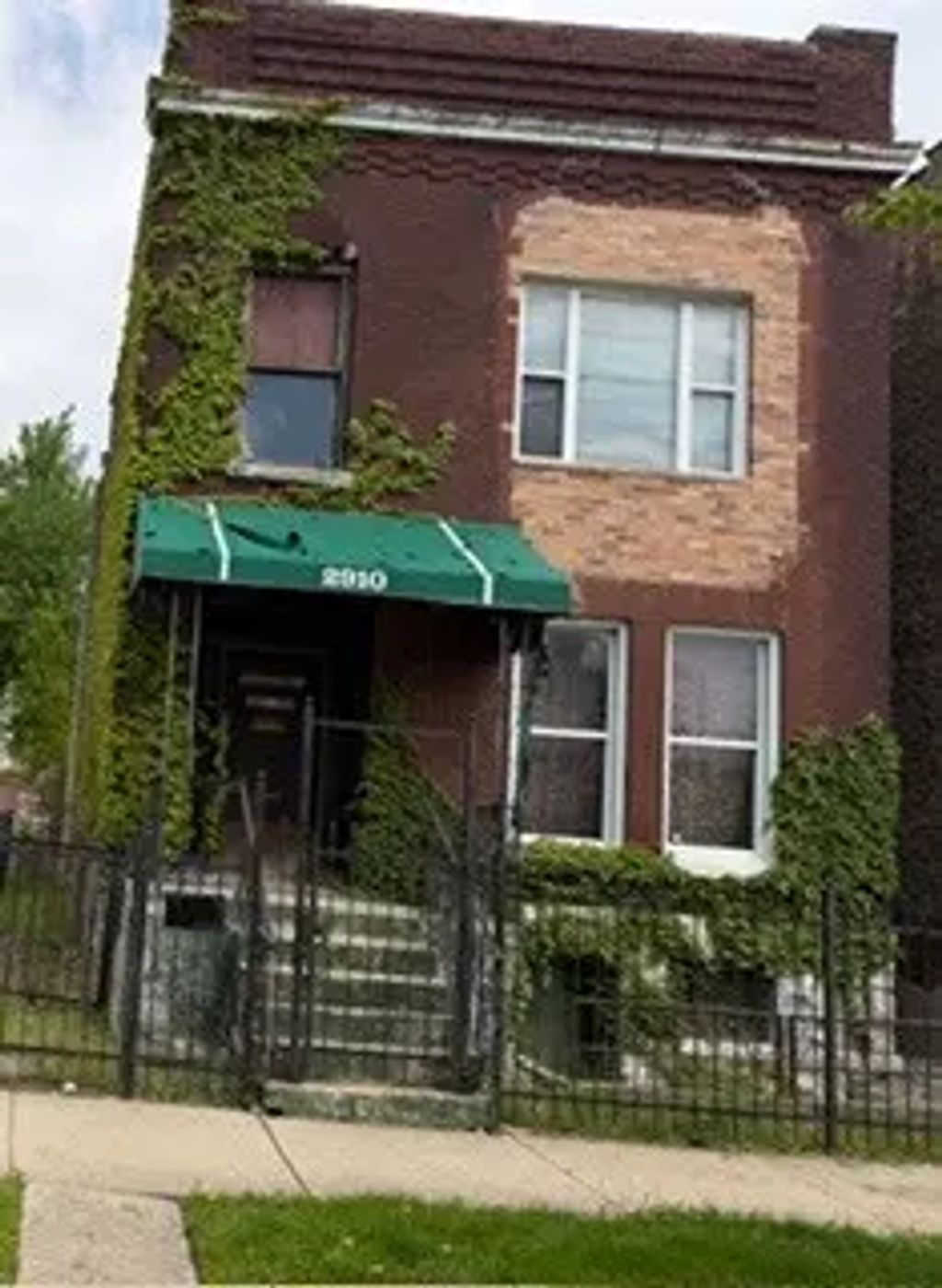 2910 W Fulton Street, Chicago