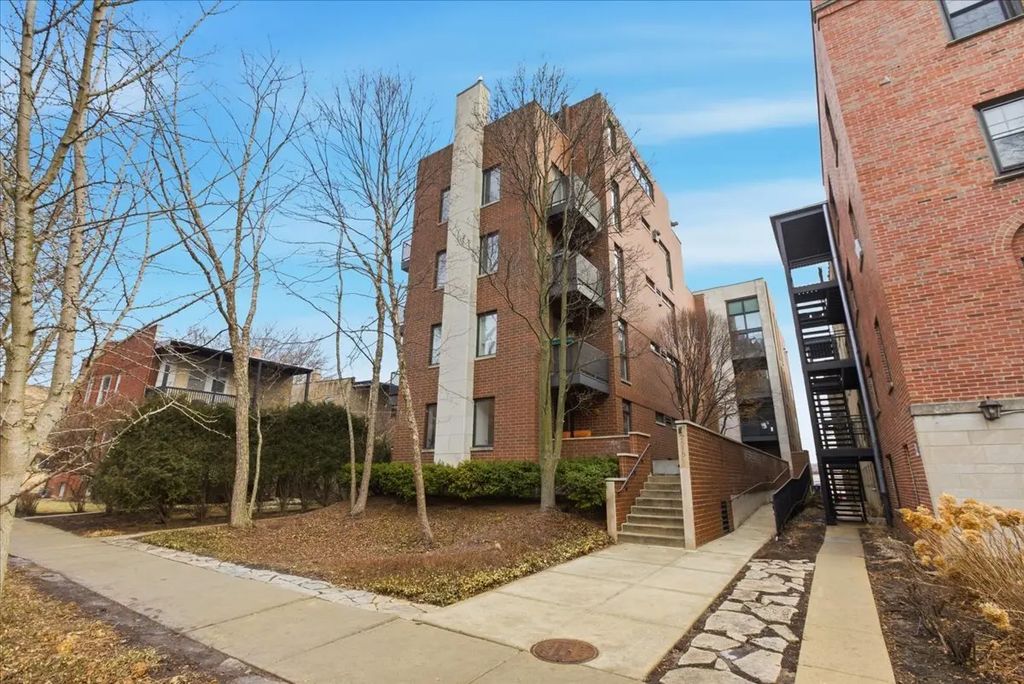2515 Prairie Avenue 1e, Evanston