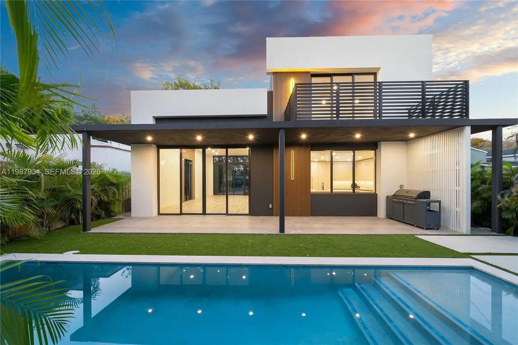 536 Nw 48th Street, Miami