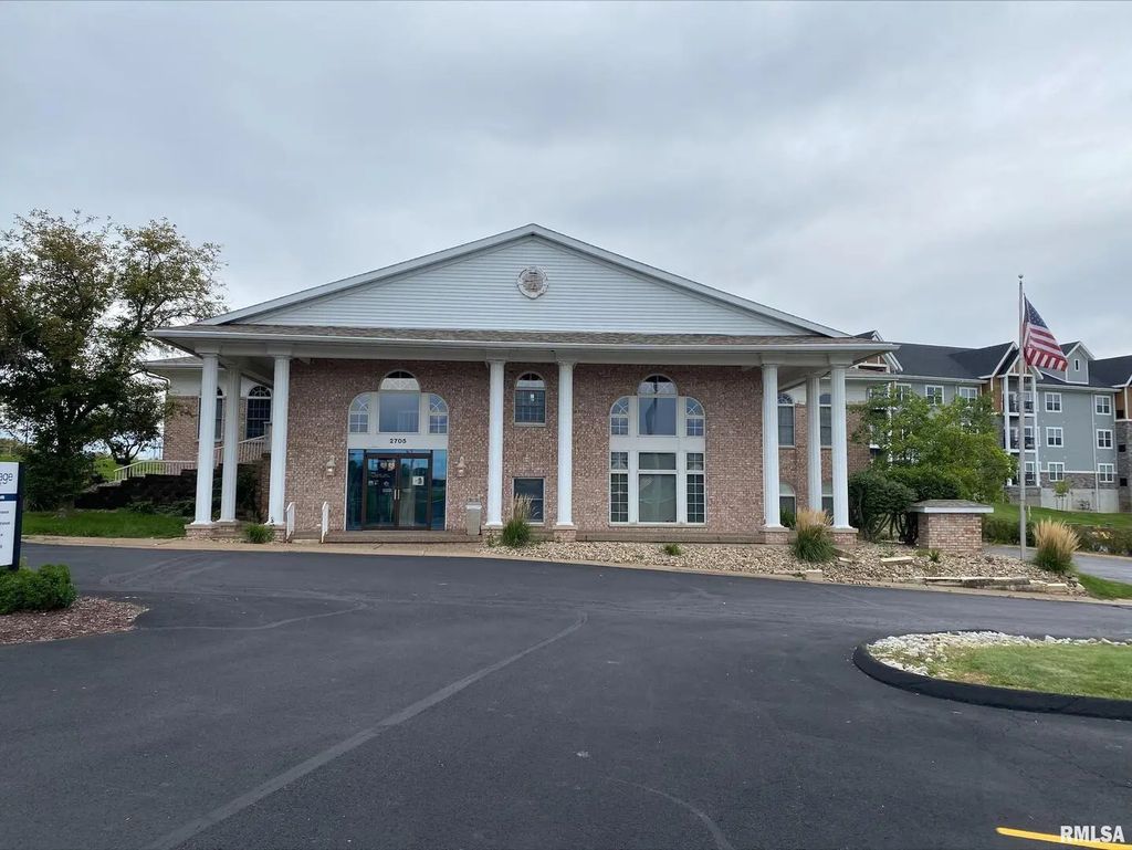 2705 Happy Joe Drive, Bettendorf