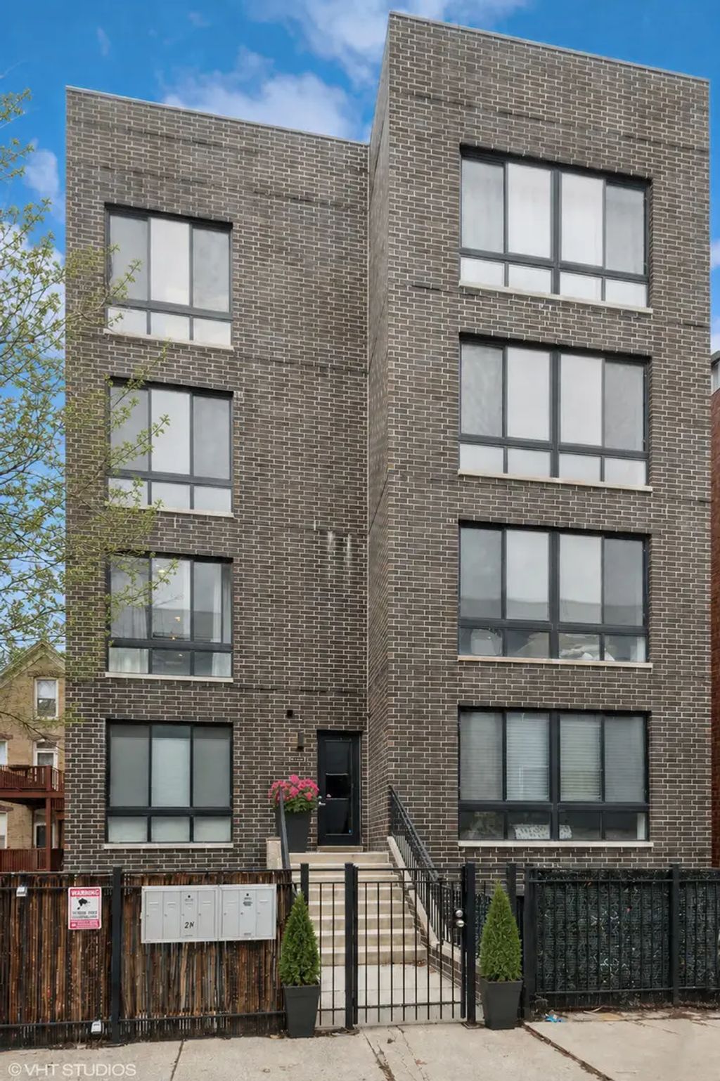 1618 N Bosworth Avenue 2s, Chicago