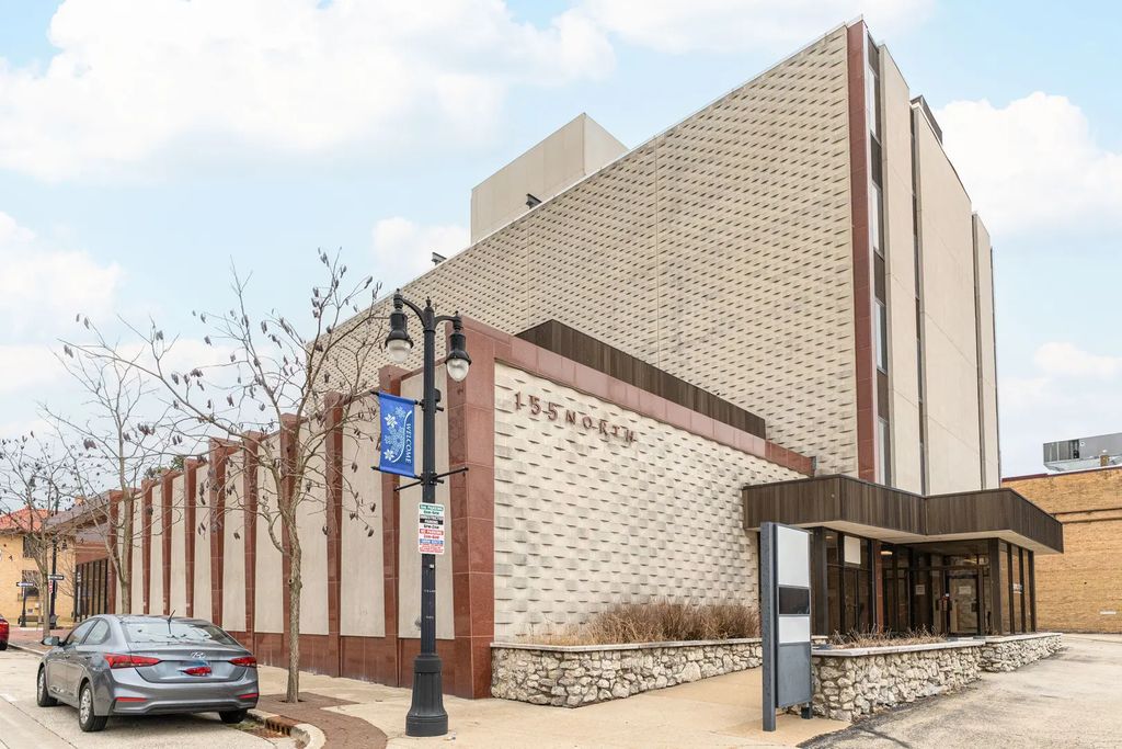 155 N 3rd Street, DeKalb