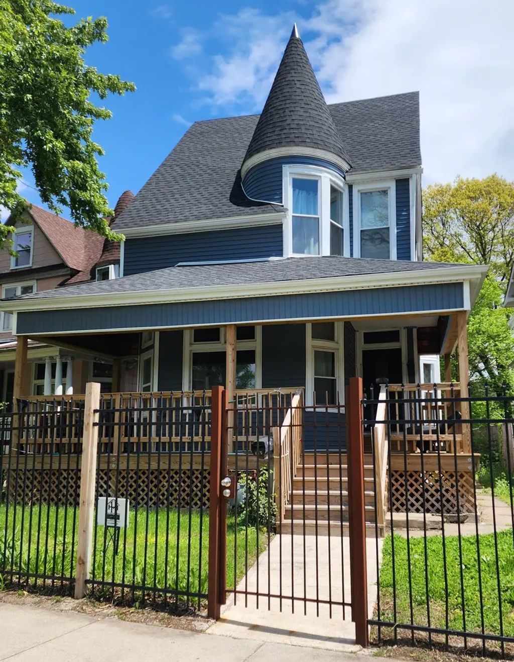 435 W Winneconna Parkway, Chicago