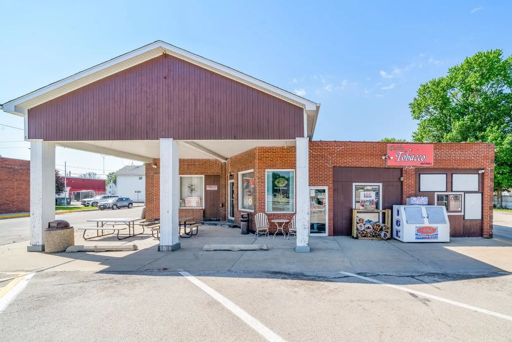 207 W Si Johnson Street, Sheridan