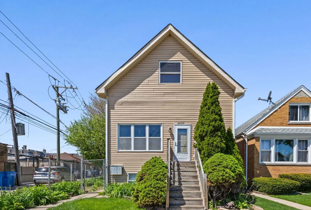5230 S Lockwood Avenue, Chicago, 60638