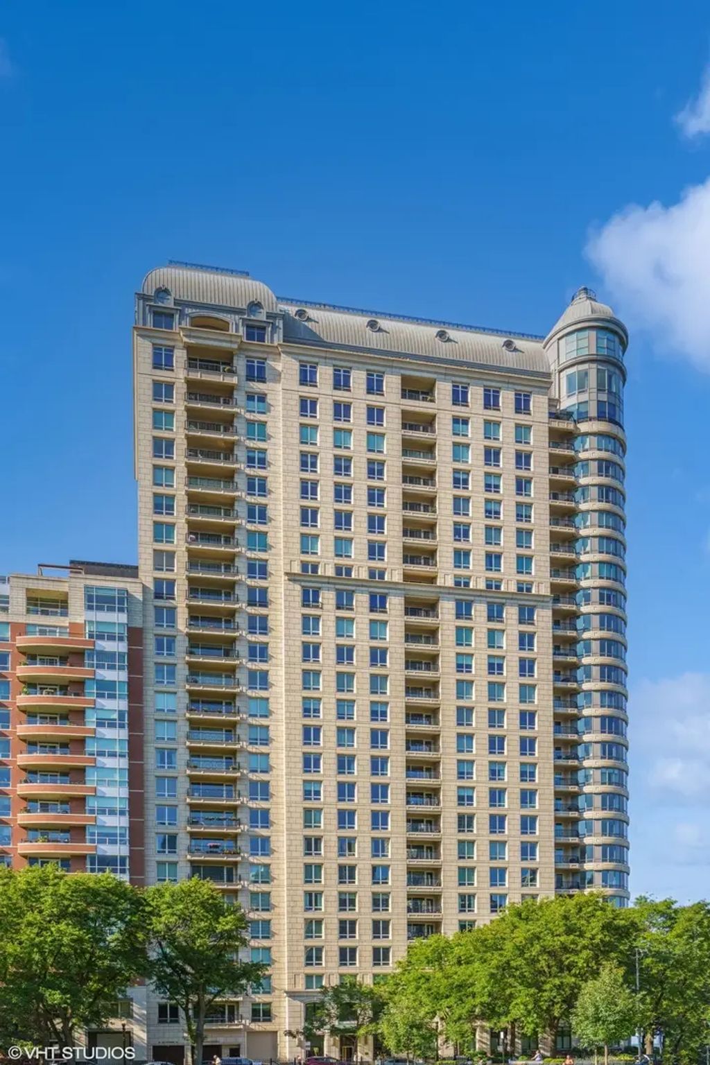 840 N Lake Shore Drive 1002, Chicago, 60611
