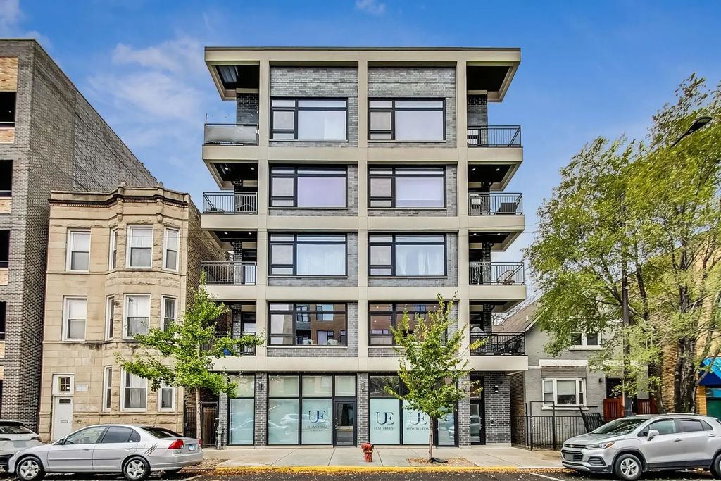 1328 N Western Avenue C, Chicago