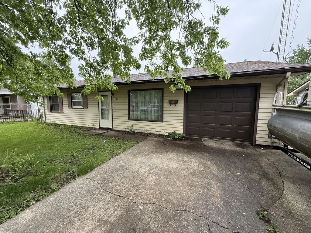 141 S Oakdale Avenue, Kankakee