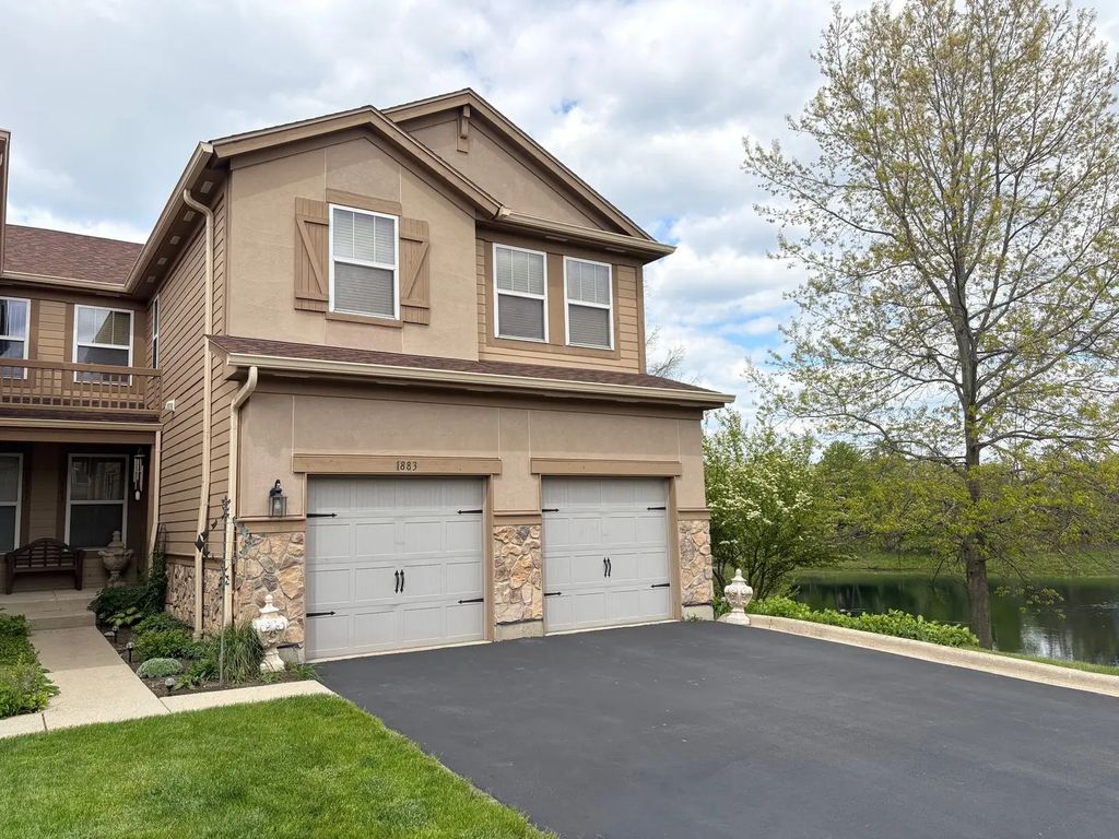 1883 Crenshaw Circle, Vernon Hills