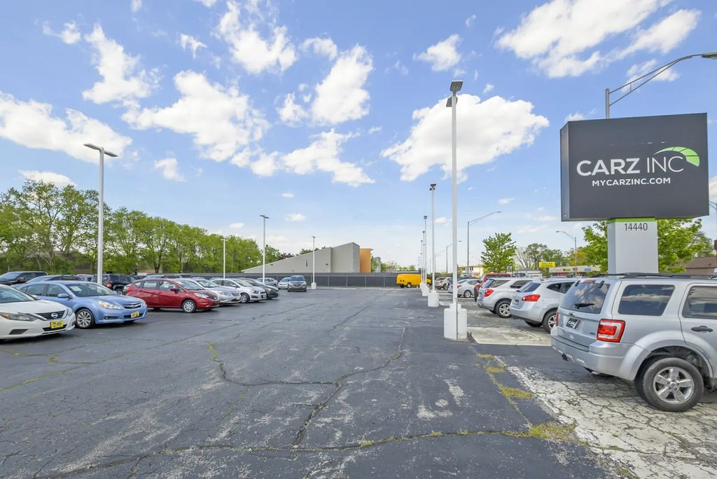 14440 S Cicero Avenue, Midlothian
