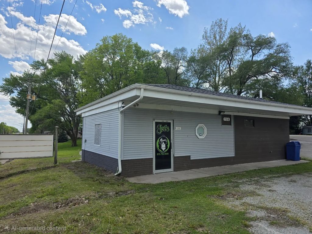 710 Swanson Drive, Prophetstown