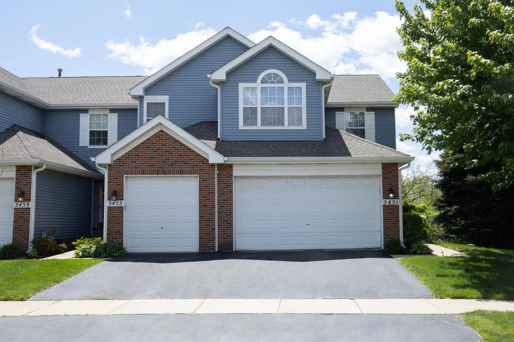 5451 Elizabeth Place, Rolling Meadows