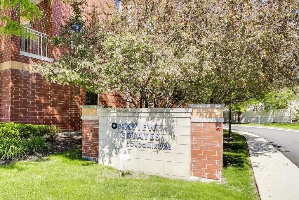 500 E Saint Charles Road 510, Lombard