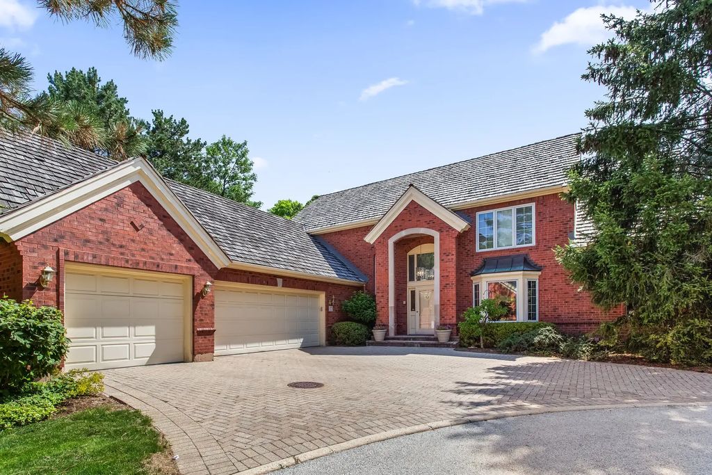 22 Regent Wood Road, Northfield