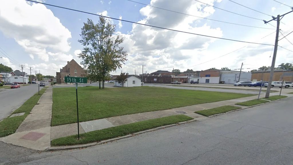 112 N 15th Street, Murphysboro