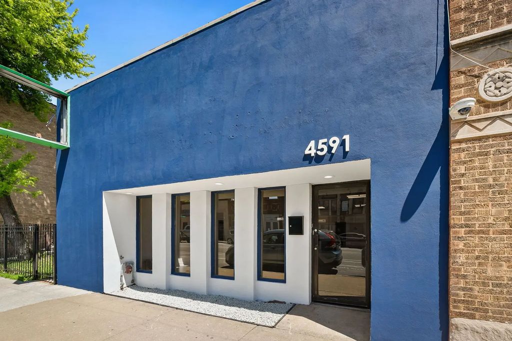 4591 N Elston Avenue, Chicago