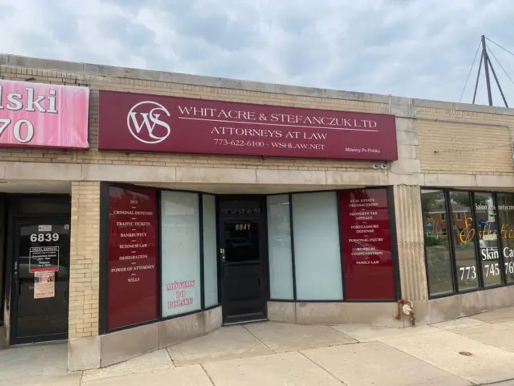 6841 W Belmont Avenue, Chicago